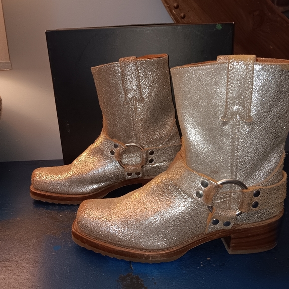 Frye silver ring boots - Picture 5 of 7